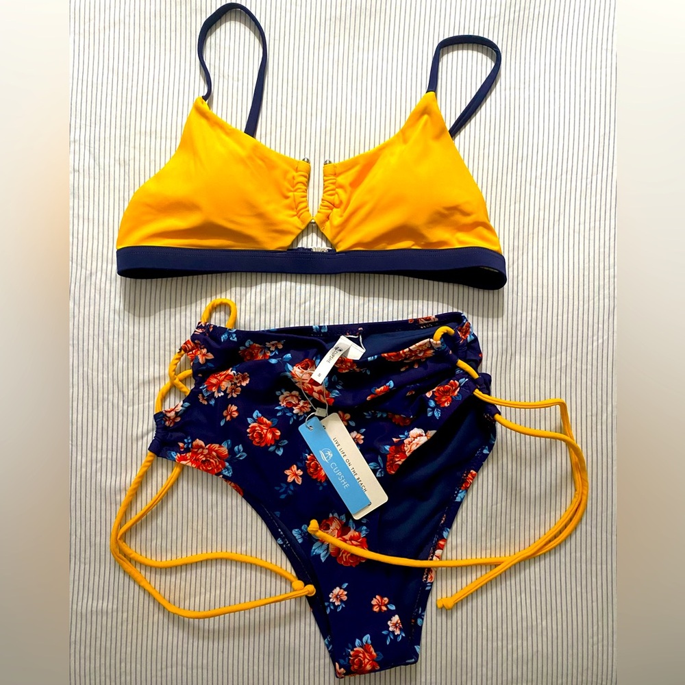 Cupshe yellow and blue bikini. NWT, smalll
